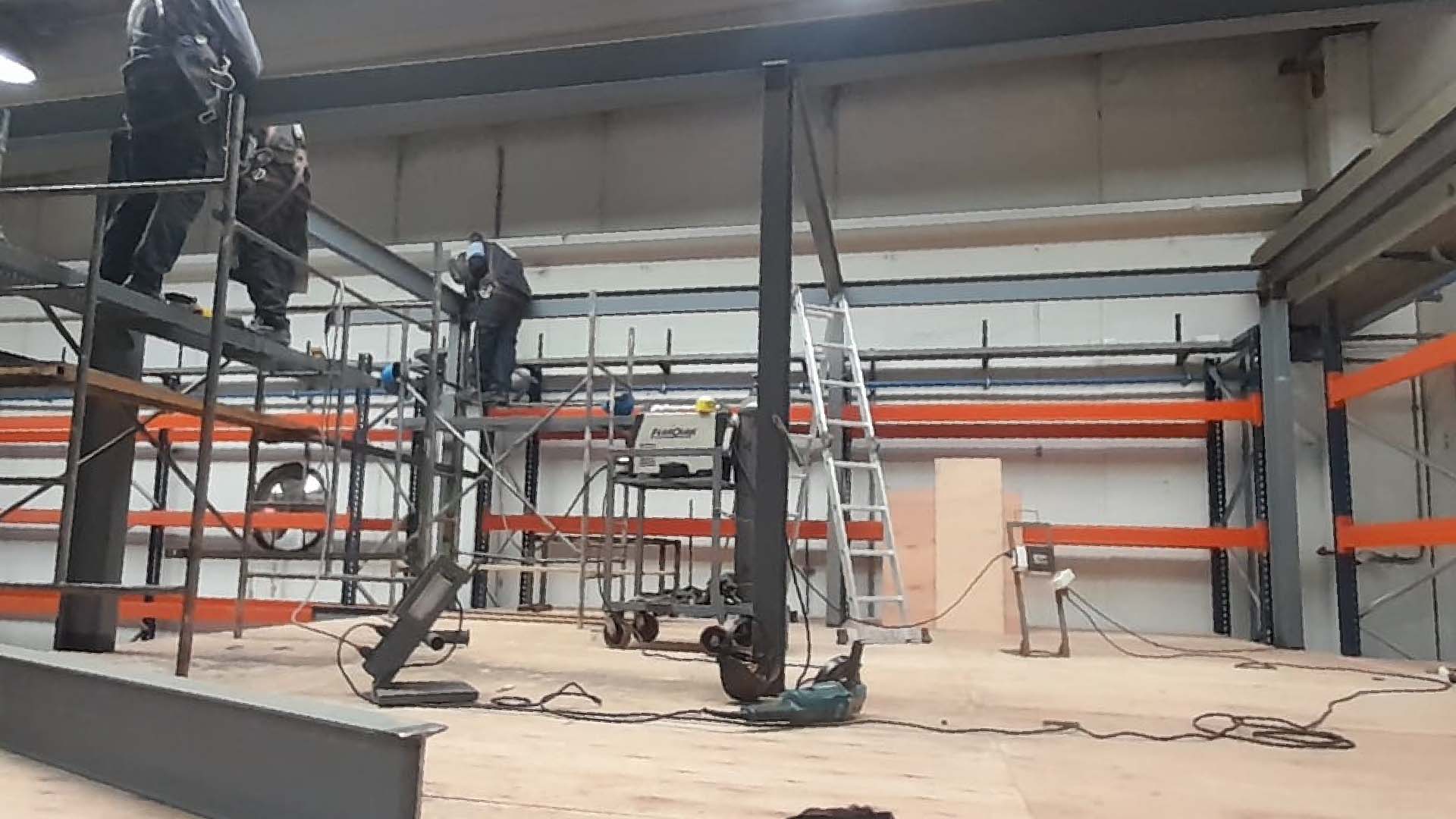  Estructuras Metálicas